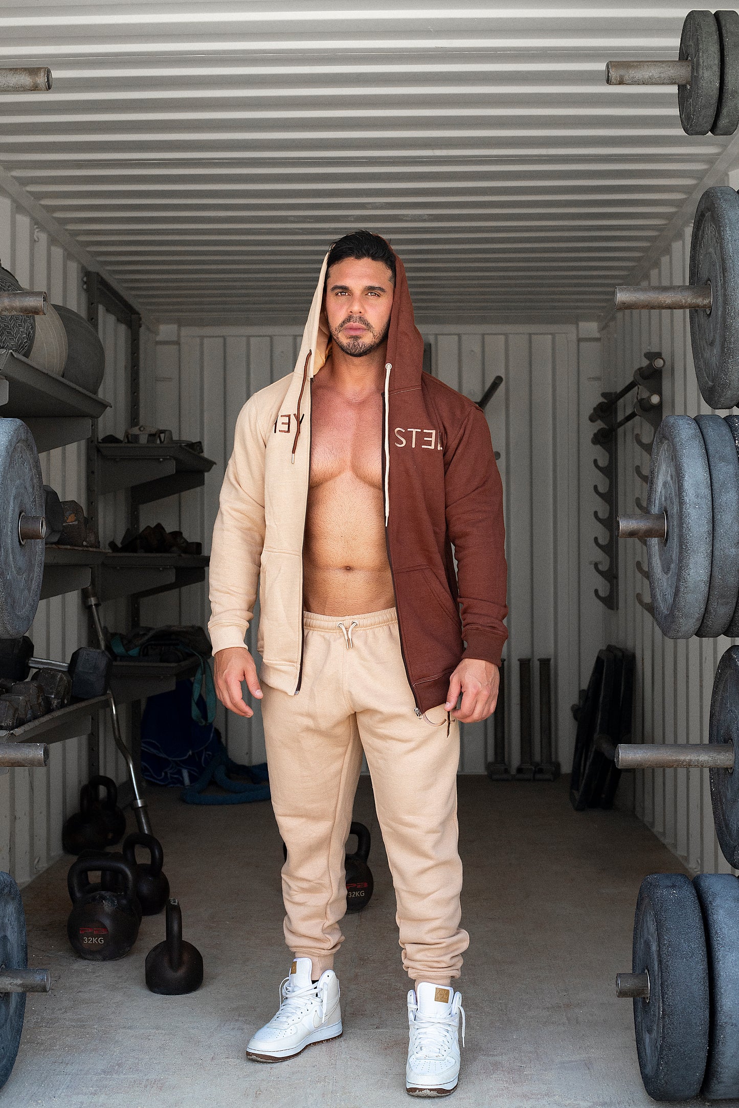 "WHEYSTED" Two Toned Zip-Up Hoodie in Chocolate PB