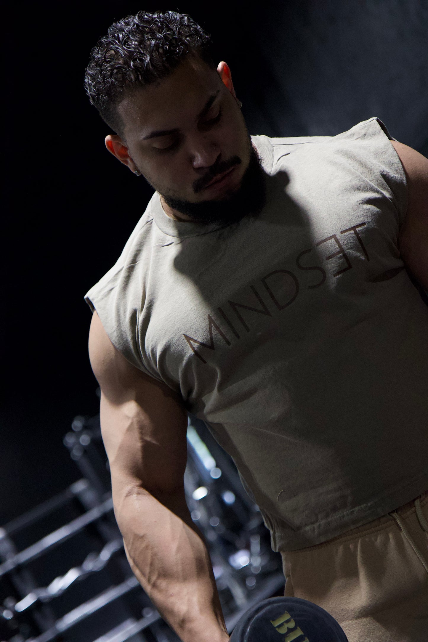 "MINDSET" MUSCLE CROP-TOP TEE